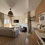 Apartment 3 Pieces, Spacieux En Plein Centre *