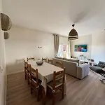 3 Pieces, Spacieux En Plein Centre Apartment