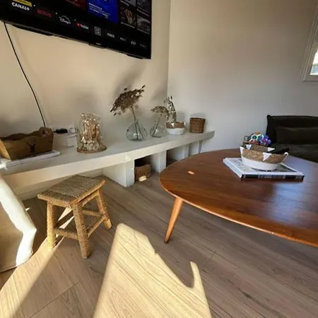 Apartment 3 Pieces, Spacieux En Plein Centre