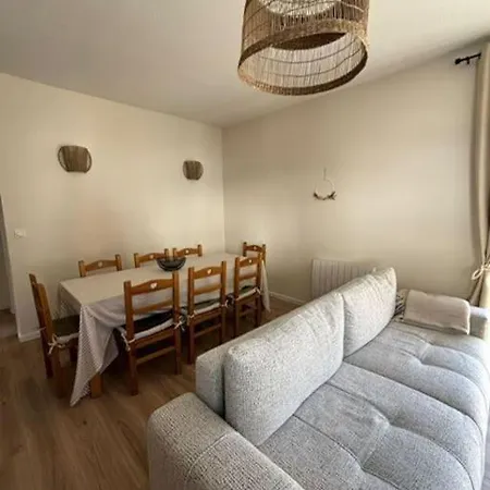 公寓 3 Pieces, Spacieux En Plein Centre *