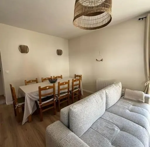 3 Pieces, Spacieux En Plein Centre Апартаменты *